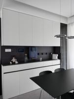 Maßgefertigtes Luxus-Holz-Sideboard Buffetschrank mit Glastüren für Esszimmer