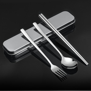 316 ensemble de <span class=keywords><strong>couverts</strong></span> en acier inoxydable boîte de vaisselle Portable <span class=keywords><strong>Design</strong></span> moderne pour Camping étudiant fourchette cuillère baguettes boîte de rangement - Product Image 4