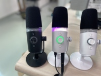 Microphone filaire dynamique professionnel pour studio, lumière RVB, enregistrement de podcast, ordinateur PC, jeux, streaming en direct, microphone XLR OEM