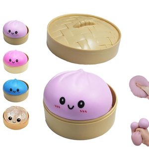 Productos de moda PT: Juguete antiestrés de dumpling blando de subida lenta, juguete de simulación de comida para descompresión, juguete sensorial de dumpling. - Product Image 1