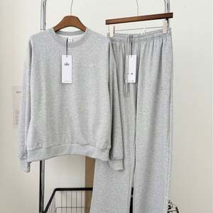 Ensemble de survêtement décontracté pour homme, col montant, demi-zip, idéal pour la course et le sport en extérieur – Collection Automne - Product Image 4