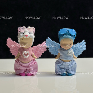 NUEVO Set de Mini Ropa Hecha a Mano para Llaveros DIY con Jeans, Vestido y Falda al por Mayor - Product Image 2