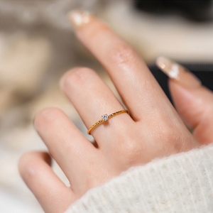 Anello placcato in oro 18K da 1mm <span class=keywords><strong>con</strong></span> strass in cristallo color smeraldo strass regalo di nozze per amanti delle donne <span class=keywords><strong>anelli</strong></span> - Product Image 6