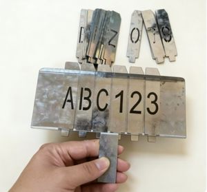 <span class=keywords><strong>Pochoir</strong></span> en métal pour peinture au pistolet, modèle de chiffres et de lettres creux en tôle de fer, combinaison libre de chiffres et de lettres - Product Image 3