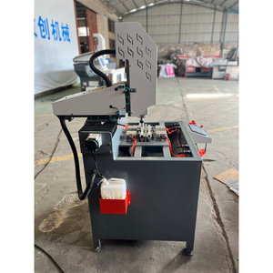 Machine de poinçonnage de fenêtres en aluminium des fabricants chinois, dotée de composants essentiels : moteur, roulement, et composants de moteur. - Product Image 3