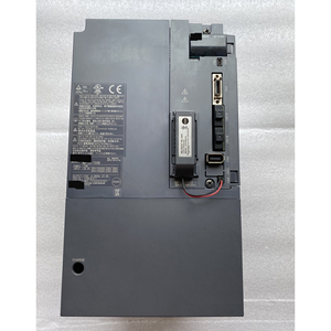 Controlador de Accionamiento MR-J3-700B 7KW - Product Image 1