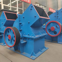 Broyeur à marteaux de série PC de haute qualité pour granit de basalte de calcaire-Broyeur de minerai de pierre portable avec composants de noyau de moteur de moteur
