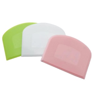 CYKI Multipurpose Kitchen Plastic dough Scraper Cream Scraper/ Plastic Dough Cutter for Pizza Dough Pastry Cake