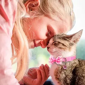 Elegante Collar para Gato Azul con Lazo de Lunares y Campana, Material de Poliéster, Cierre de Hebilla, Talla Pequeña, para Todas las Estaciones, para Gatos - Product Image 3