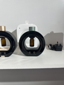 <span class=keywords><strong>2025</strong></span> Sản Phẩm Mới Vòng Tròn Hình Dạng Di Động USB Có Thể Sạc Lại Tinh Khiết Tinh Dầu Mùi Hương Máy Thông Minh Nebulizing Không Có Nước Khuếch Tán - Product Image 3