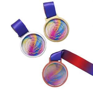 Medalla Deportiva de Cristal 3D Personalizada, Chapada en Oro, Plata o Bronce, con Grabado Láser para Torneos, Venta al Por Mayor OEM - Product Image 1