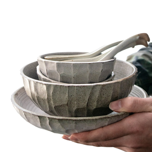 Juego de Vajilla de Cerámica Ecológica Verde con Diseño Floral, Tazón Redondo de Arcilla con Cuchara para Sopa y Ensalada, Venta al Por Mayor - Product Image 1