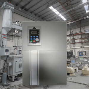 Pompe solaire haute puissance RIQNO A800 200KW 380V triphasée avec variateur de fréquence (VFD) et MPPT avancé pour les systèmes de pompes à eau de grande capacité - Product Image 2