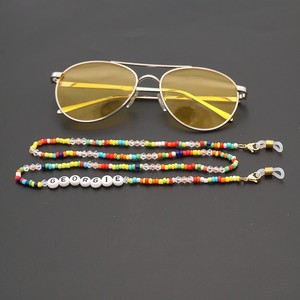 Go2boho Cadena de enmascaramiento para Gril Collar con letras bohemias Cadenas de gafas de sol arcoíris - Product Image 3
