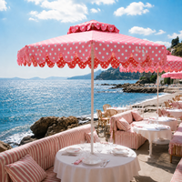 Parasol de patio de luxe LS rose à pois festonnés avec pompons, parasol commercial d'extérieur pour restaurant en bord de mer, hôtel, complexe hôtelier