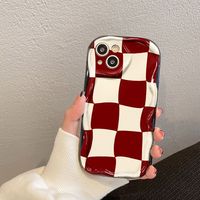Irrégulière Rouge Grille Impression Vague Bord Silicone TPU Housse de Téléphone Portable pour Iphone 7 8 X Xr Xs 11 12 13 14 15 16 17 Pro Max