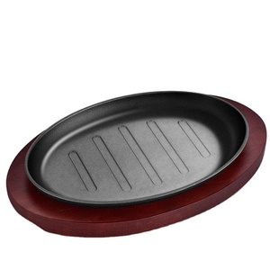 Unique <strong>Grilled</strong> Cast Iron Frying <strong>Pan</strong> Skillet Sizzling Plate Fish Shaped Plates With Wooden Base - Product Image 1