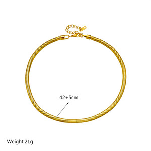 European American Minimalist Luxury Cuban Chain Necklace Gold Geometric Party Fashion - Product Image 4