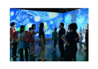 Expositions numériques interactives, projections murales immersives, cartographie interactive, réalité virtuelle, musée, grand écran