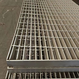 Prensa de construcción duradera Rejilla de acero bloqueado Drenaje de zanja de acero al carbono galvanizado Material de construcción Materiales de construcción de metal - Product Image 3