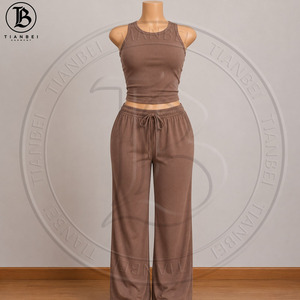 Set Sportivo in Cotone per Donne, Top <span class=keywords><strong>Halter</strong></span> Personalizzato in Colori Vivaci con Pantaloni a Vita Alta e Gamba Dritta, Set 3 Pezzi - Product Image 5