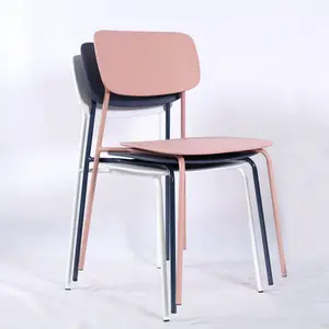 Italienisch Günstiger Preis heißer Verkauf Stapelbarer Bulk Plastic White Chair Esszimmer Sessel Outdoor Stacking Chair
