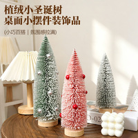 Mini Künstlicher Weihnachtsbaum Flaschenbürsten-Tischdekoration Hochwertige Personalisierte Anpassbare Farben für Zuhause im Winter