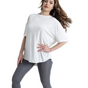 <b>Women's</b> Unisex Adults Casual Plus Size Heavyweight Cotton Blend Fleece Crew Neck Sweatshirt-Customizable Colors Front Solid - Product Image 1