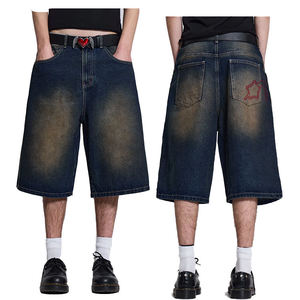 Shorts en jean vintage à jambe large pour homme, taille mi-haute, coupe droite, style streetwear, avec broderie de logo personnalisé et délavage acide - Product Image 1