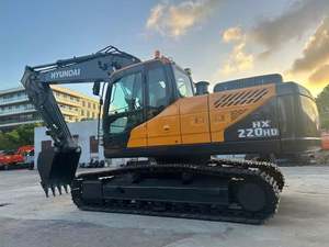 Excavatrice sur chenilles Hyundai HX220HD, garantie 1 an, moteur et boîte de vitesses haute performance, en excellent état, en stock - Product Image 3