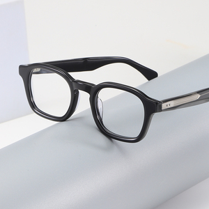 Lunettes de vue décontractées pour femmes MS 3007 en acétate, monture carrée, branches métalliques minimalistes, finition soignée, look sophistiqué - Product Image 1