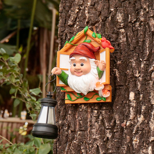 Lampada Ornamentale a Forma di Gnomo per Alberi a Energia Solare - Design Gnomo da Finestra, Accensione Automatica di <span class=keywords><strong>Notte</strong></span>, Perfetta per Decorazione Giardino e Illuminazione Vialetti - Product Image 4