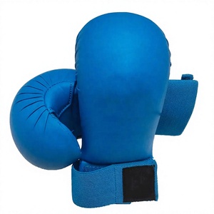 ถุงมือคาราเต้ที่ได้รับการรับรองจาก WKF ทำจากหนัง PU พร้อมซับใน PVC รูปทรงโค้งพิเศษ นุ่มสบาย เหมาะสำหรับทุกเพศ สีฟ้า สำหรับฝึกซ้อมมวย - Product Image 1