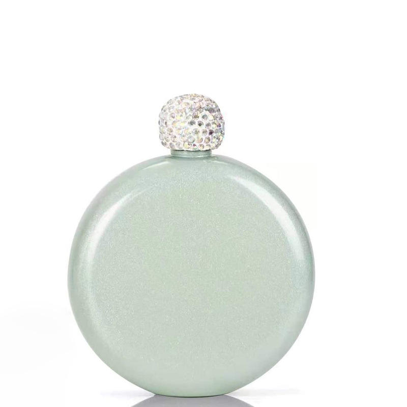 สีเขียวอ่อน