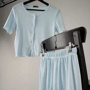 ชุดนอนผ้าฝ้ายระบายอากาศสำหรับผู้หญิง เสื้อยืดและกางเกงขาสั้น ชุดนอนเนื้อนุ่ม ไซส์ S-XXL - Product Image 1