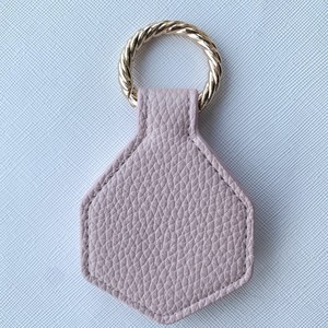 Clip Magnético para Sombrero <span class=keywords><strong>DLS</strong></span> Wholesale, Soporte para Sombrero de Cuero PU, Organizador de Sombreros para Viajes al Aire Libre, Accesorios para Bolsas y Equipaje - Product Image 5