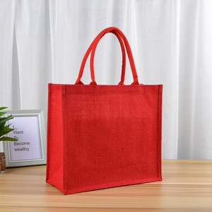 <span class=keywords><strong>Sac</strong></span> fourre-tout en jute personnalisé pour la publicité, <span class=keywords><strong>sac</strong></span> fourre-tout en lin rouge <span class=keywords><strong>enduit</strong></span> personnalisé, <span class=keywords><strong>sac</strong></span> de courses pour l'extérieur - Product Image 3
