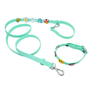 Correa y Collar para Mascotas de Poliéster Suave con Recubrimiento de PVC, Diseño Moderno, con Diversos Dijes Decorativos Interesantes y Logotipo Personalizado - Product Image 6