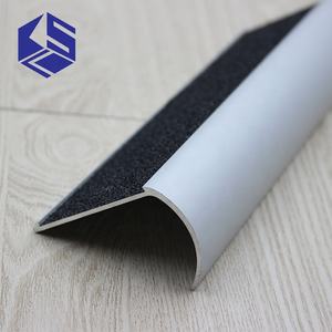 Profilo Antiscivolo KSL per Gradini in Porcellana, Ceramica, Vinile, Metallo e Legno - Product Image 3