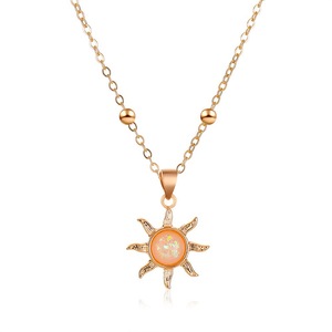 Squisita Collana con Pendente a Girasole in Opale per Donne, Gioiello di Moda che Esalta il Temperamento ed è Esteticamente Gradevole - Product Image 2