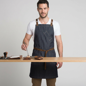 Tablier personnalisé réglable et amusant pour enfants, femmes et hommes - Tabliers décontractés sur mesure pour la cuisine ou les travaux d'art et d'artisanat - Tablier Bennet - Product Image 1