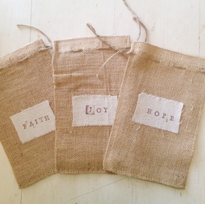 Factory Direct Custom Logo <b>Small</b> Jute Burlap <b>Drawstring</b> <b>Bag</b> for Shopping - Product Image 1