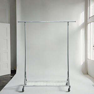 Estante de exhibición de <span class=keywords><strong>ropa</strong></span> moderno de un solo Riel, estante de supermercado <span class=keywords><strong>metálico</strong></span> con estante de alambre extraíble <span class=keywords><strong>para</strong></span> soporte colgante de <span class=keywords><strong>ropa</strong></span> - Product Image 3