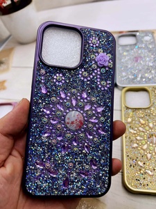 Venta <span class=keywords><strong>al</strong></span> por mayor funda de teléfono TPU de lujo para iPhone 16 Pro Max nuevos materiales Diseño a prueba de golpes con cubierta de decoración de diamantes de imitación - Product Image 4
