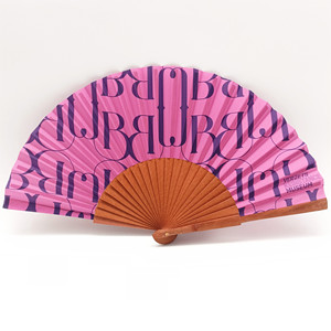 Bsbh Chất Lượng Cao Vải Gấp <span class=keywords><strong>Fan</strong></span> Tây Ban Nha Tay Bằng Gỗ Người Hâm Mộ Bán Buôn Biểu Tượng Tùy Chỉnh In Lụa Gỗ Cầm Tay Quạt Tay - Product Image 1