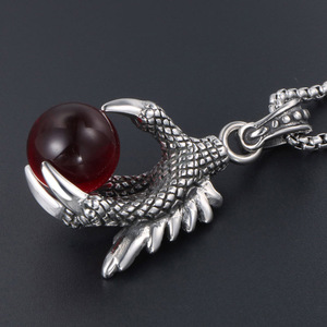 Mens Gothic Jewelry Casting <span class=keywords><strong>Eagle</strong></span> Dragon <span class=keywords><strong>Claw</strong></span> con Design pendente in pietra preziosa rossa - Product Image 4