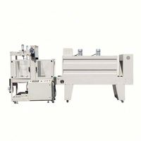 Machine de thermoformage pour film PE de type manchon, conception latérale évidée, emballage esthétique et étanche pour boîtes en mousse express