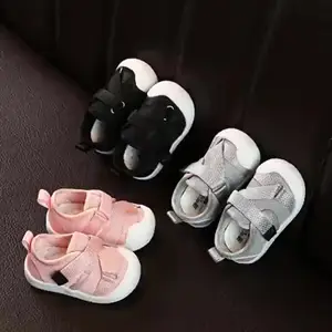 유아 아기 소녀 소년 소프트 오픈 토 샌들 여름 야외 캐주얼 비치 신발 미끄럼 방지 플랫 신발 첫 번째 워커