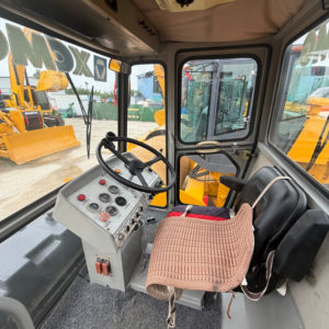 รถบดอัดแอสฟัลต์ XCMG XD80E มือสอง สภาพดี แบบดรัมคู่ สำหรับงานถนนและลานจอดรถ - Product Image 5