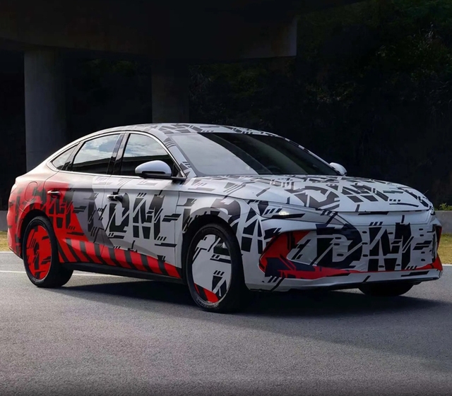 2025 Byd Qin Plus l Dm-i Ev Hybrid Phev Honor Dmi 110km 420km 600km New Energy Vehicle Pure Electric Car Flagship 1.5l Byd Qin